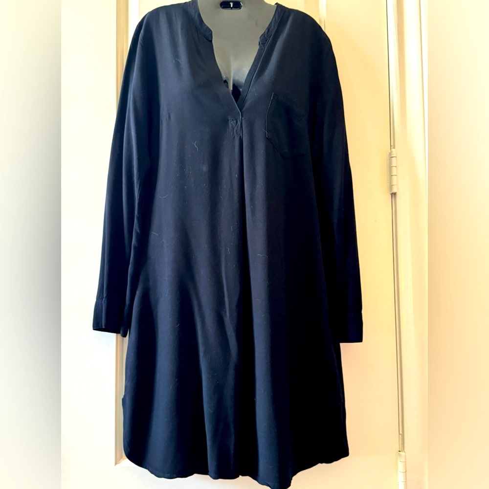 Black flowy Long Sleeve Dress POCKETS